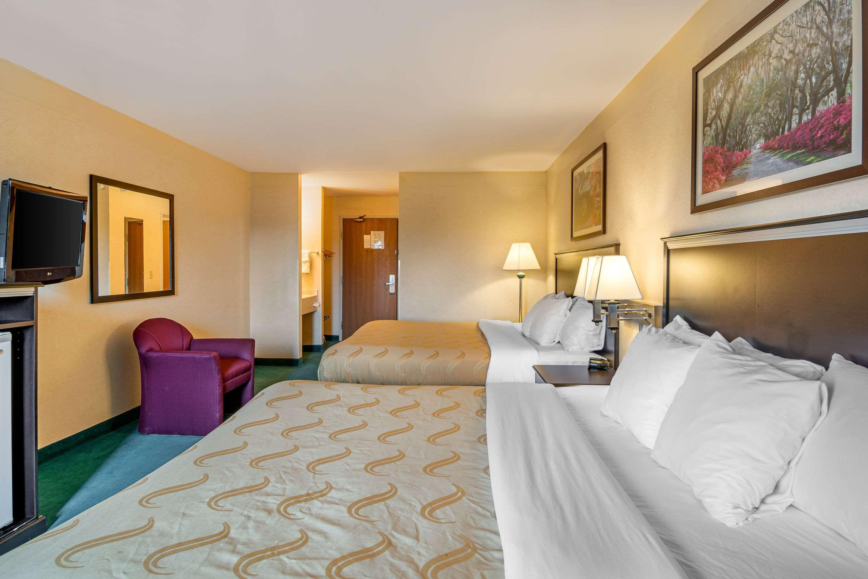 בנד Quality Inn מראה חיצוני תמונה