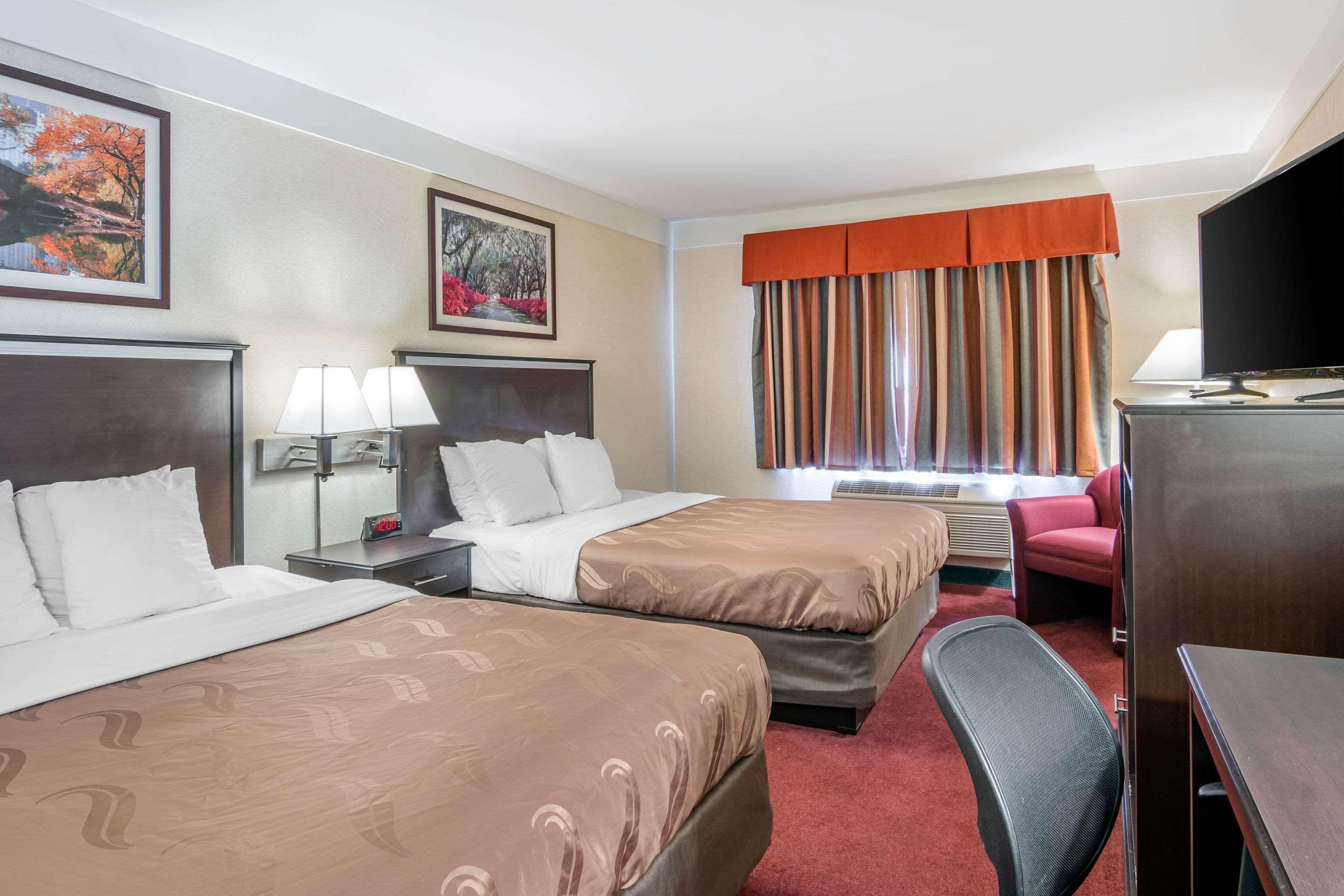 בנד Quality Inn מראה חיצוני תמונה
