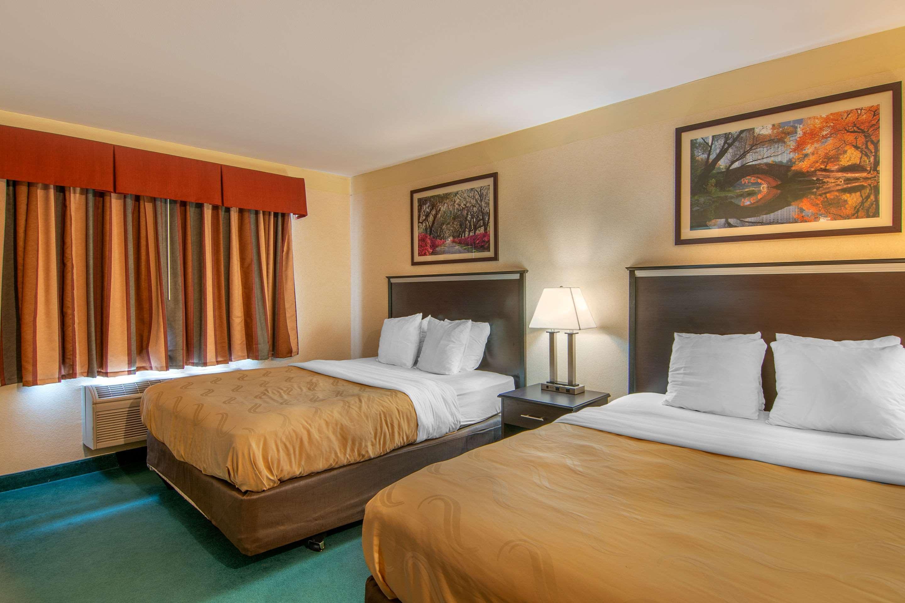 בנד Quality Inn מראה חיצוני תמונה