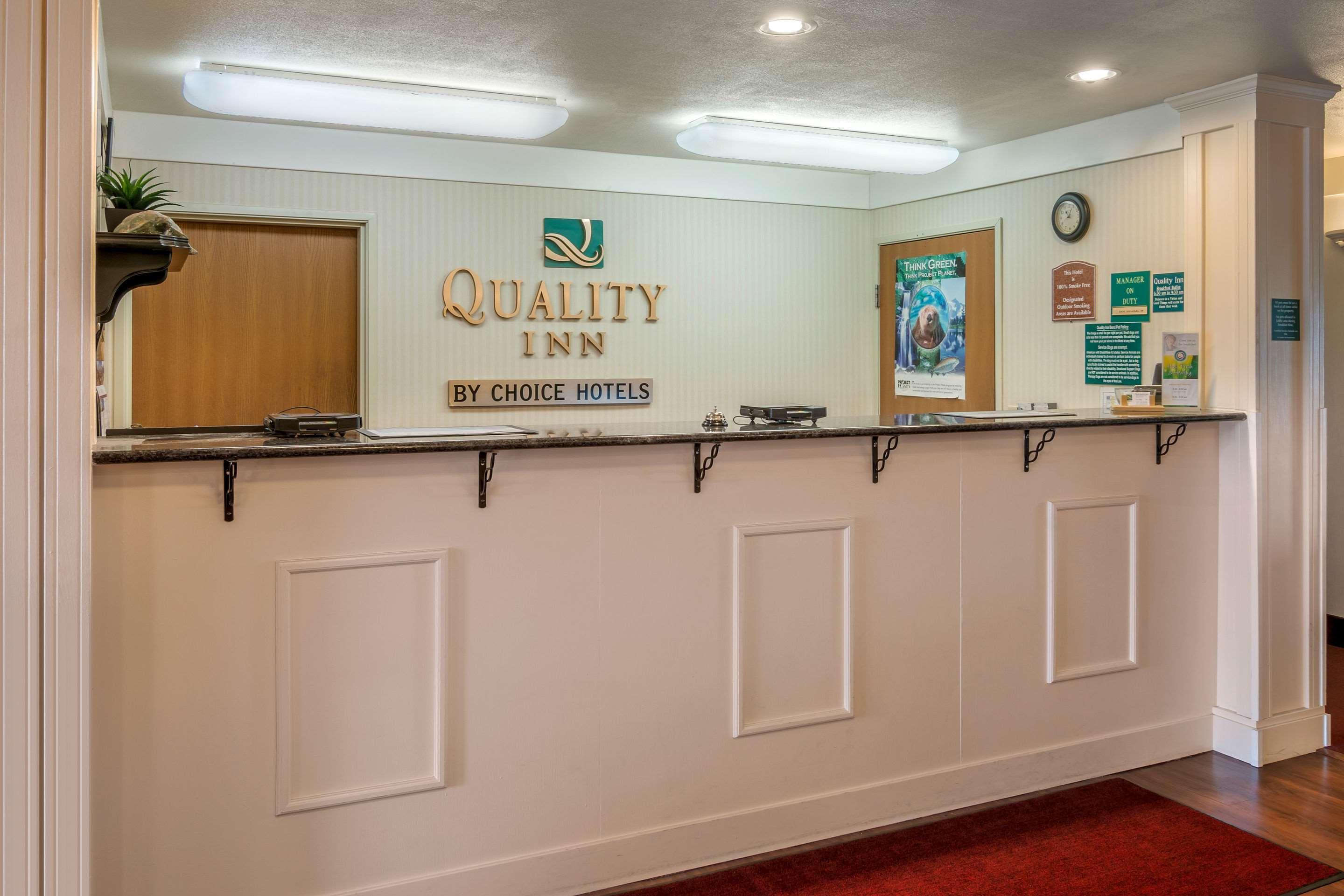 בנד Quality Inn מראה חיצוני תמונה
