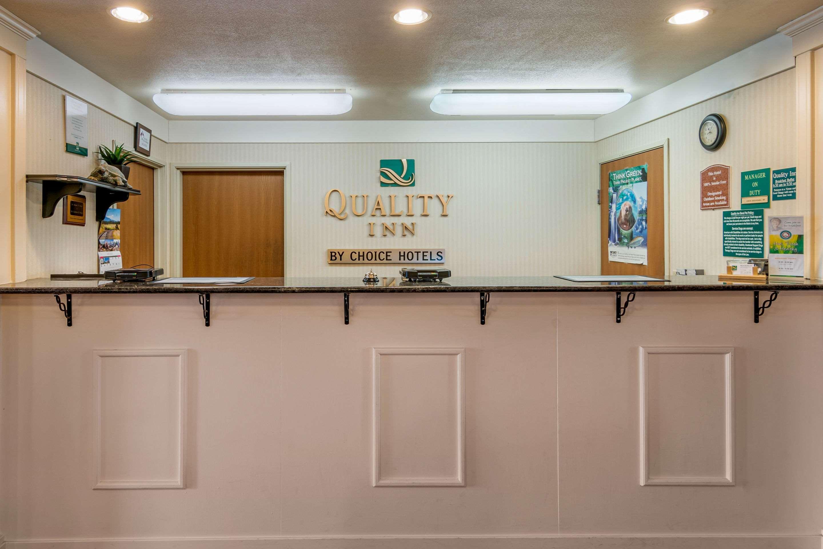 בנד Quality Inn מראה חיצוני תמונה