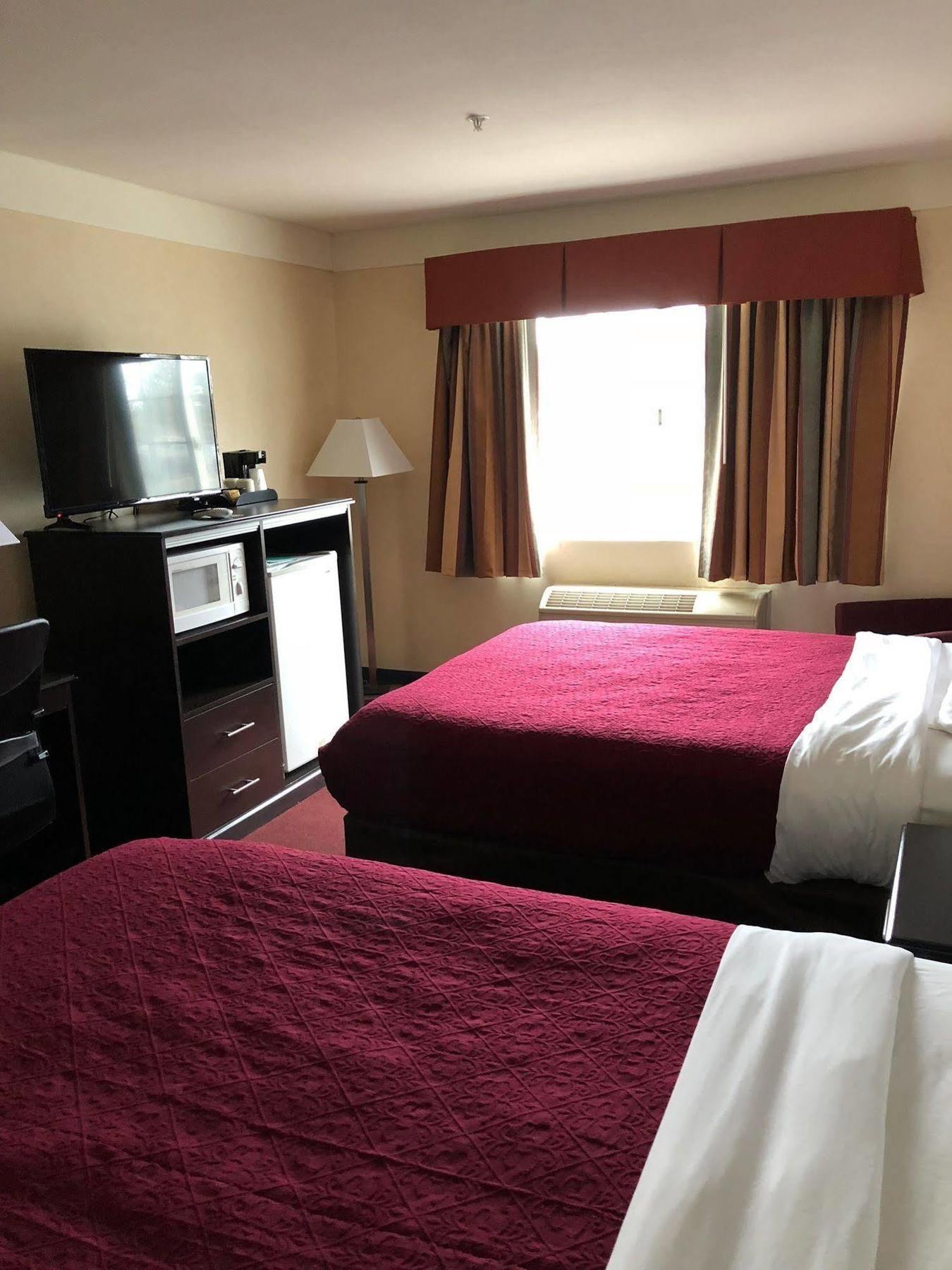 בנד Quality Inn מראה חיצוני תמונה
