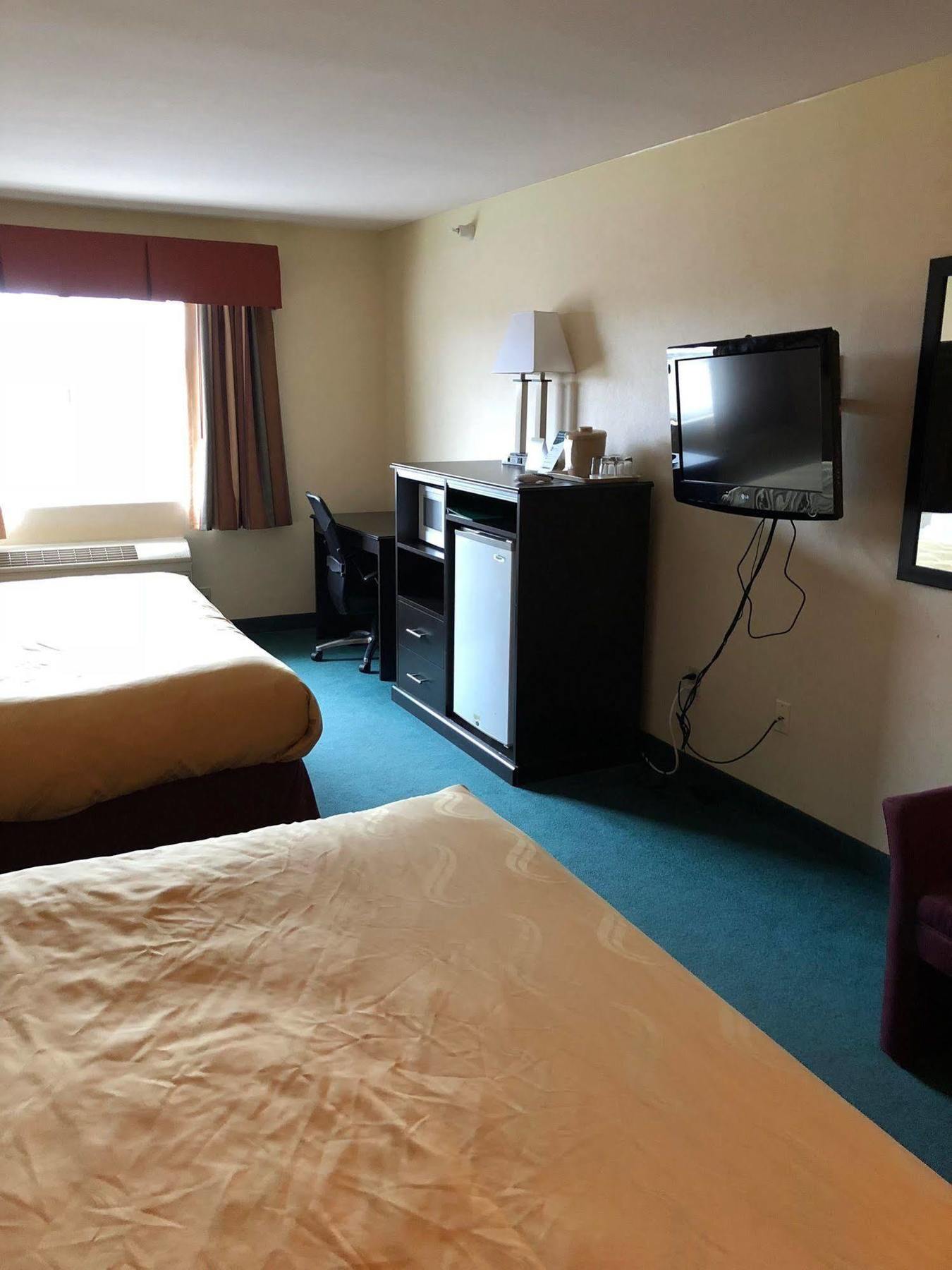 בנד Quality Inn מראה חיצוני תמונה