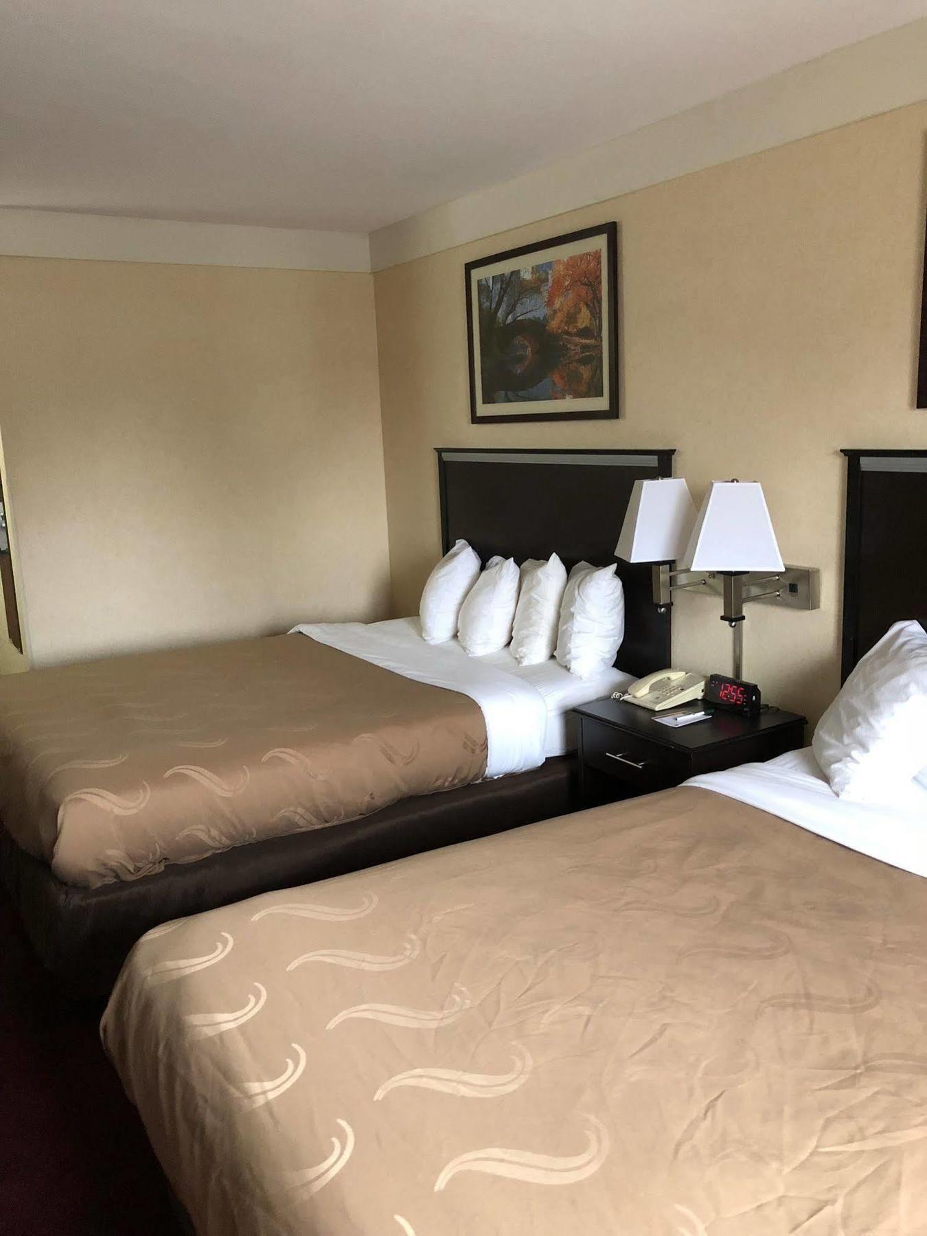 בנד Quality Inn מראה חיצוני תמונה